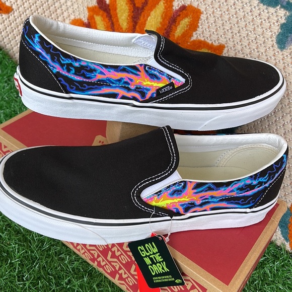 Vans Classic Slip On Electric Flame Black/True White Men’s sneakers - Picture 11 of 16